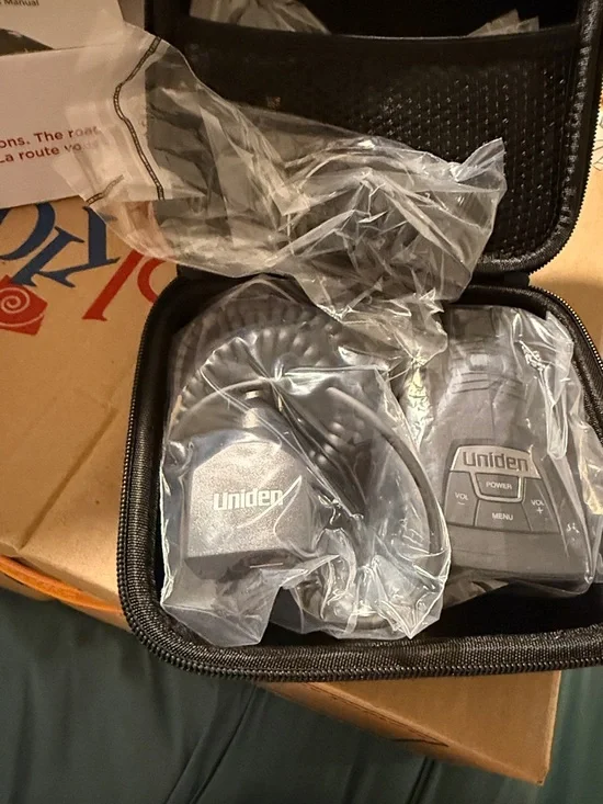 Uniden Black Radar/Laser Detector with GPS & Bluetooth - Picture 7 of 11